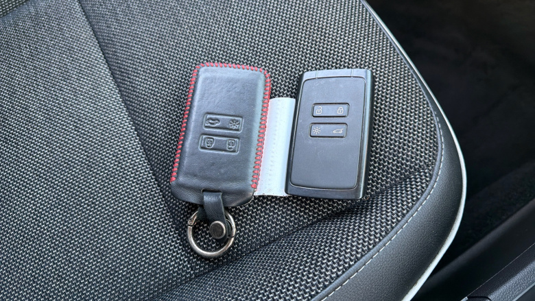 Renault Captur 1.6 E-Tech full hybrid 145 Techno 5dr Auto Hybrid Hatchback